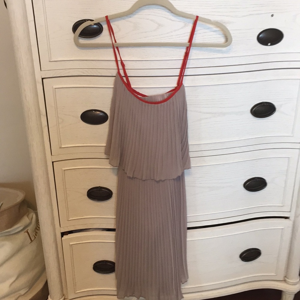 Great cocktail/ party/wedding dress